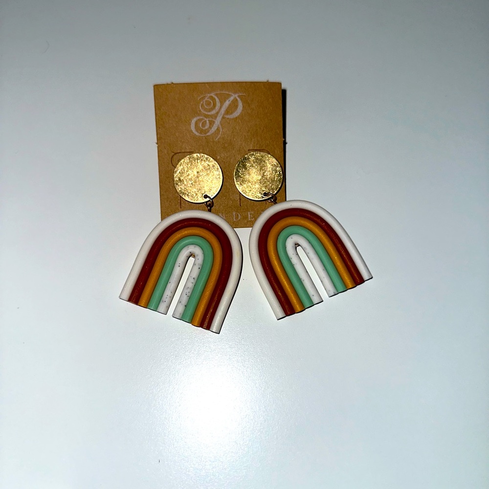 Plunder Rainbow Earrings New